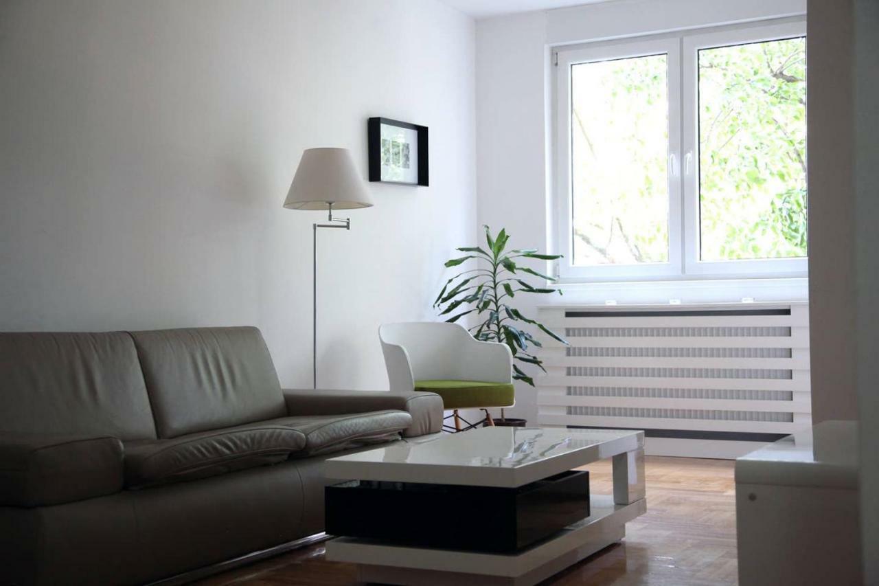 65 Square Meters Designer Apartment In Heart Of City - River View ! Park For Free Ni エクステリア 写真