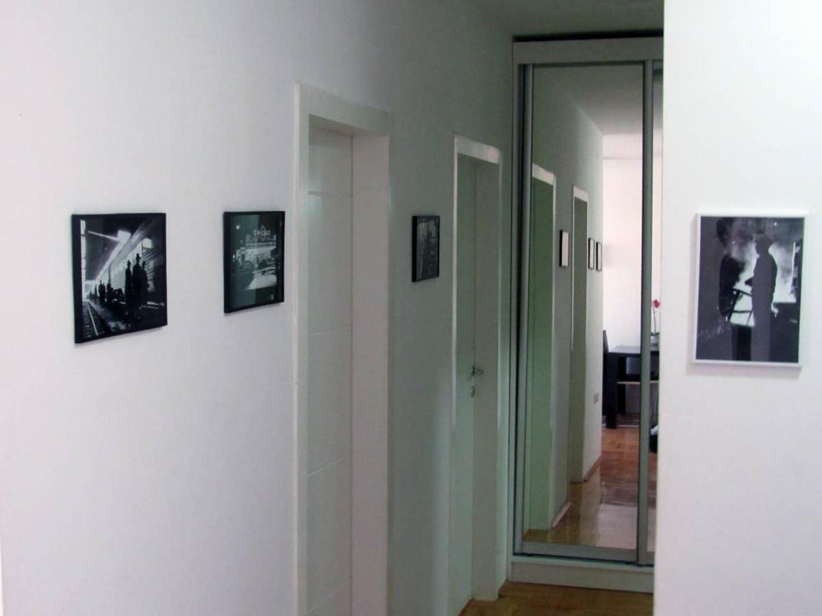 65 Square Meters Designer Apartment In Heart Of City - River View ! Park For Free Ni エクステリア 写真
