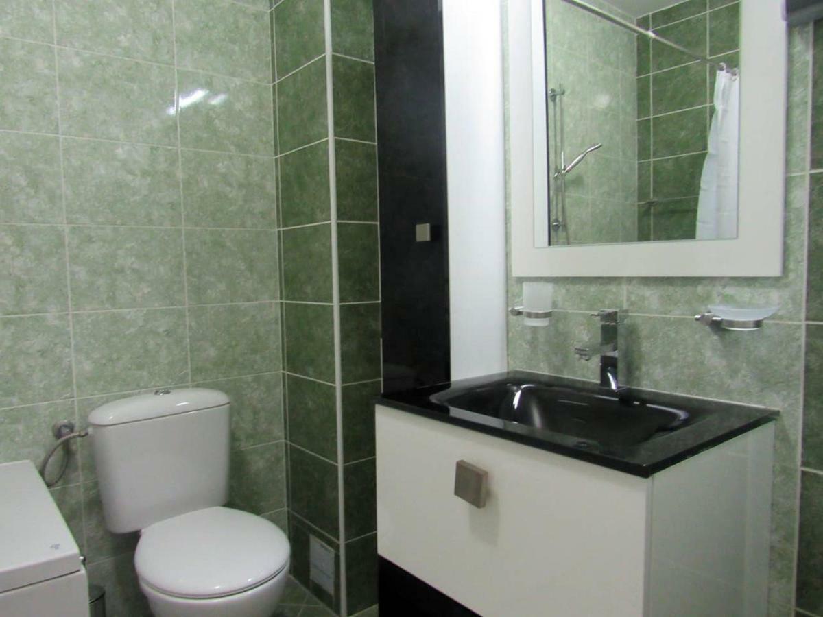 65 Square Meters Designer Apartment In Heart Of City - River View ! Park For Free Ni エクステリア 写真